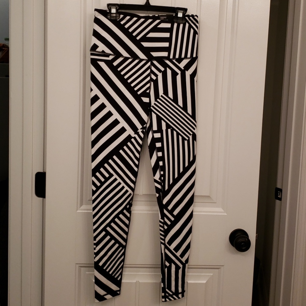 Victoria Sport Print leggings